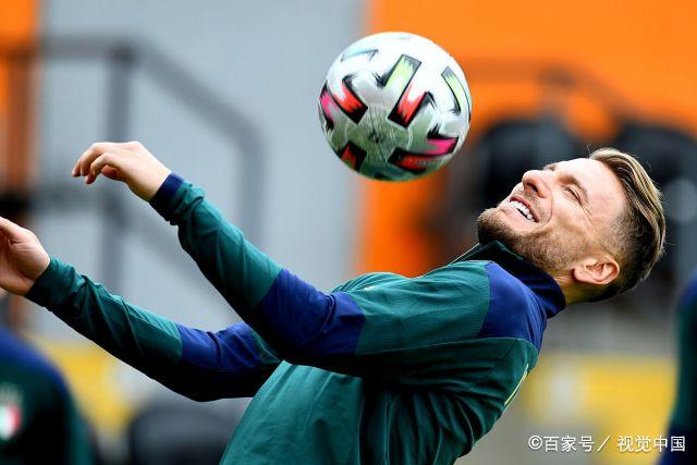柔道小组赛上演强强对话，钱塘霹雳队大胜嵩山天虎队，战术调整见效；传控打穿防线